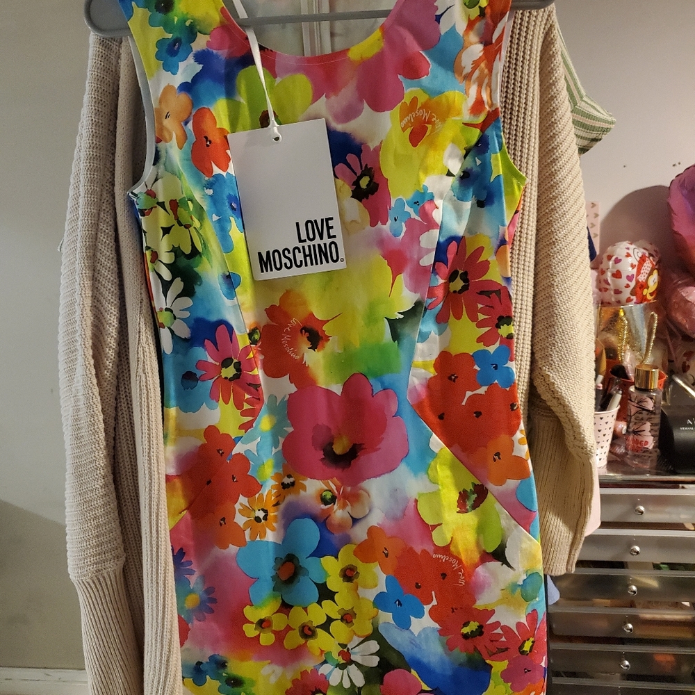 Love moschino floral dress